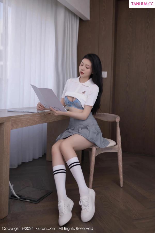 安然Maleah  [XiuRen]高清写真图 2024.06.04 No.8649 安然anran 美腿短裙第16张图片
